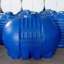 2000 литра трипластов резервоар за вода