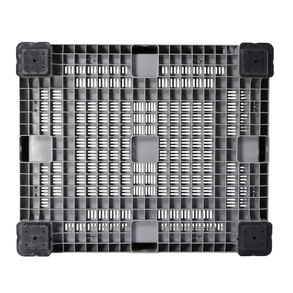 пластмасов бокс палет с отвори на дъното