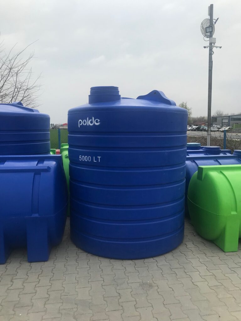 DLVL-5000 - висок двупластов вертикален резервоар за вода