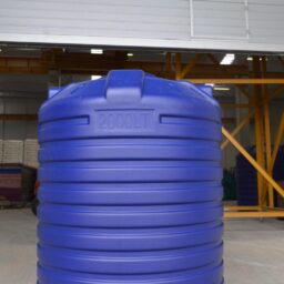 трипластов вертикален резервоар за вода TLV-2000